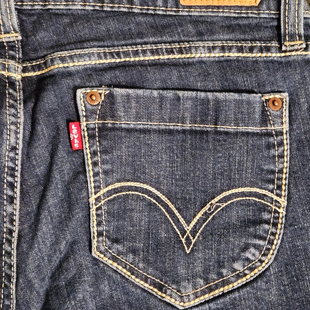 Levi's Indigo Denim Jeans with Contrast Stitching